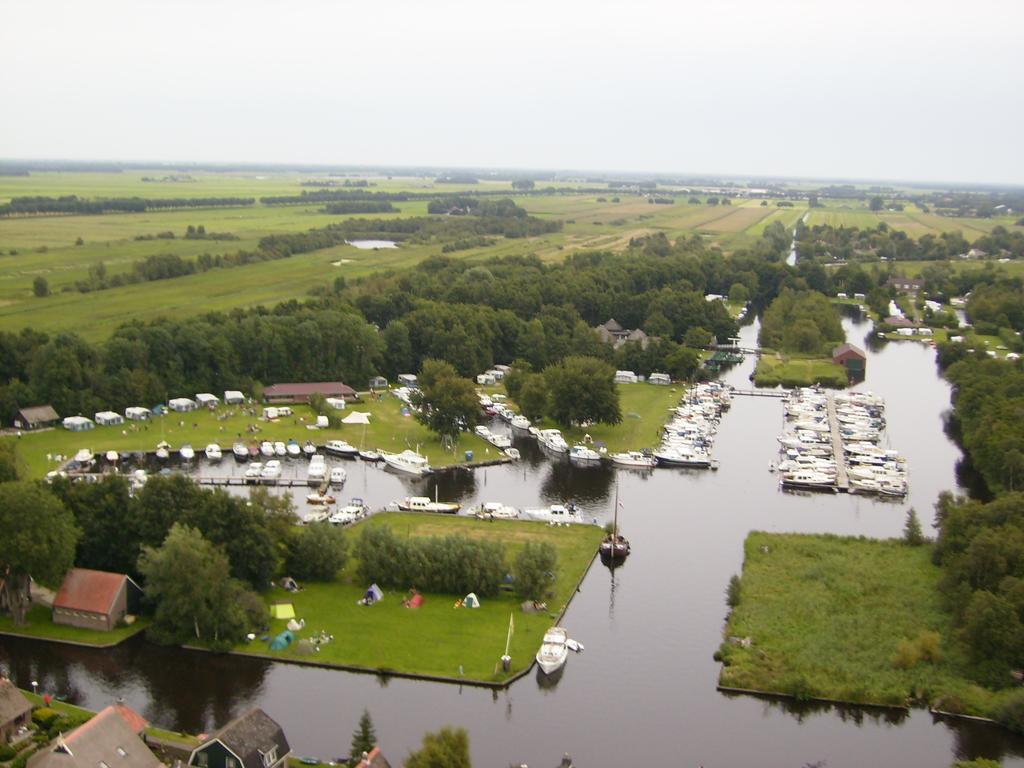 Recreatiecentrum de Kluft Ossenzijl Exterior foto